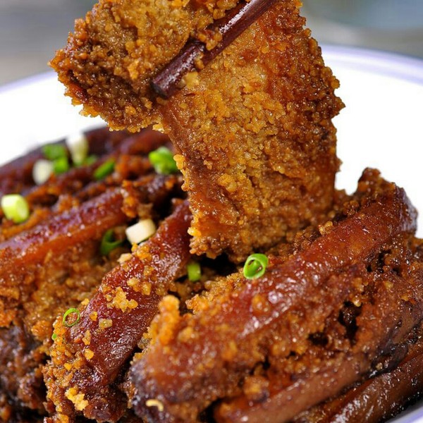  p>粉蒸肉发源于 a target="_blank" href="/item/江西/215383" data