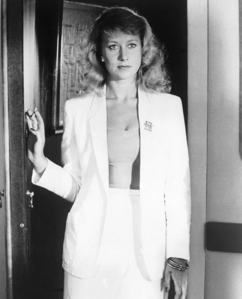  p>海伦·米伦 i>(helen mirren) /i>,1945年7月26日出生于英国伦敦