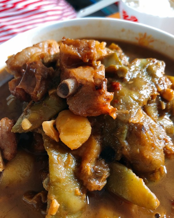 排骨焖油豆角