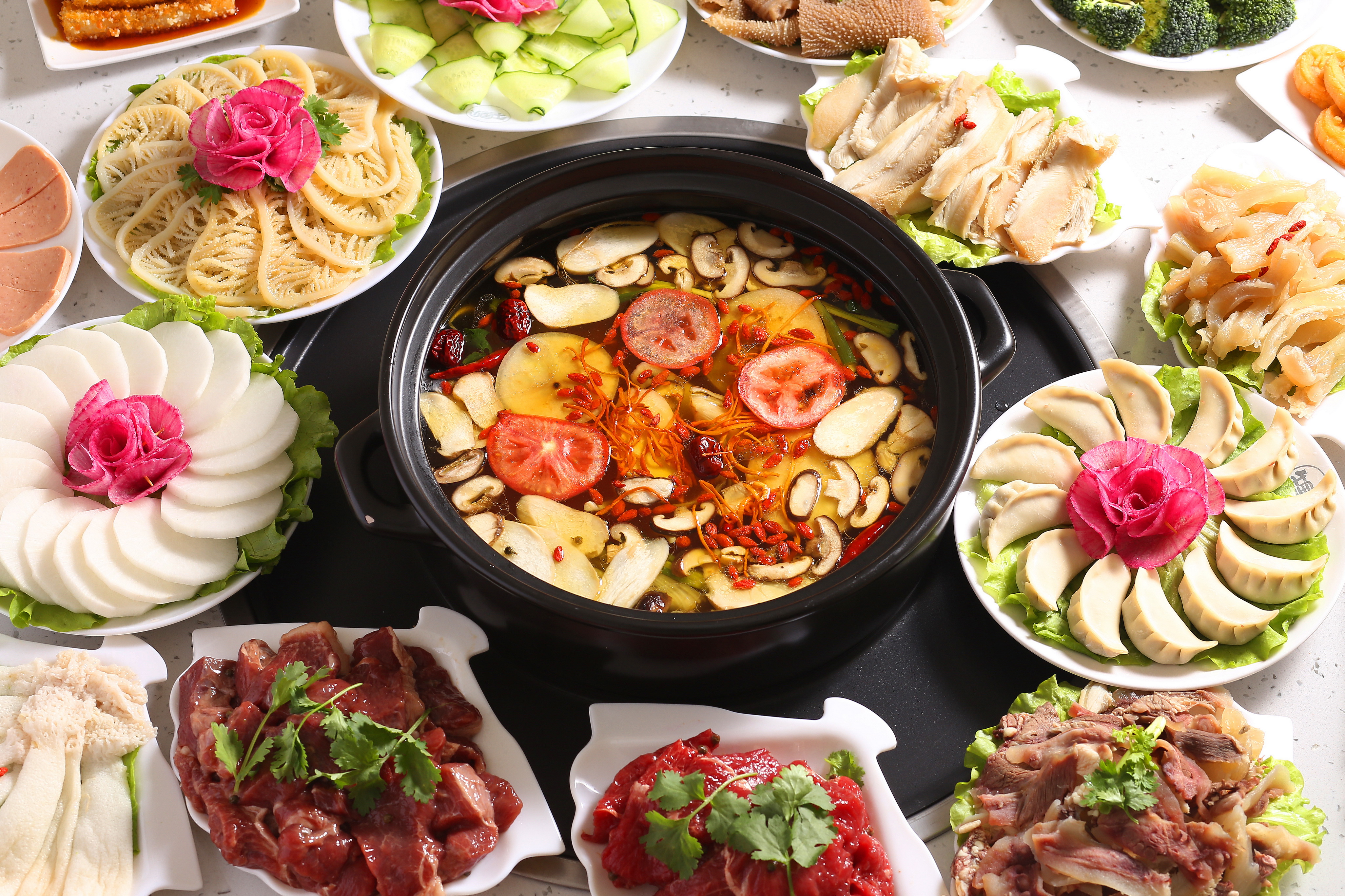 位于四川成都是以经营牛驴肉汤锅为主的特色汤锅品牌