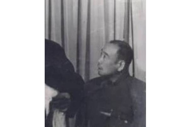  p data-id="gnb8knvx9b">赵文启(原名:赵青云): a target="_blank"