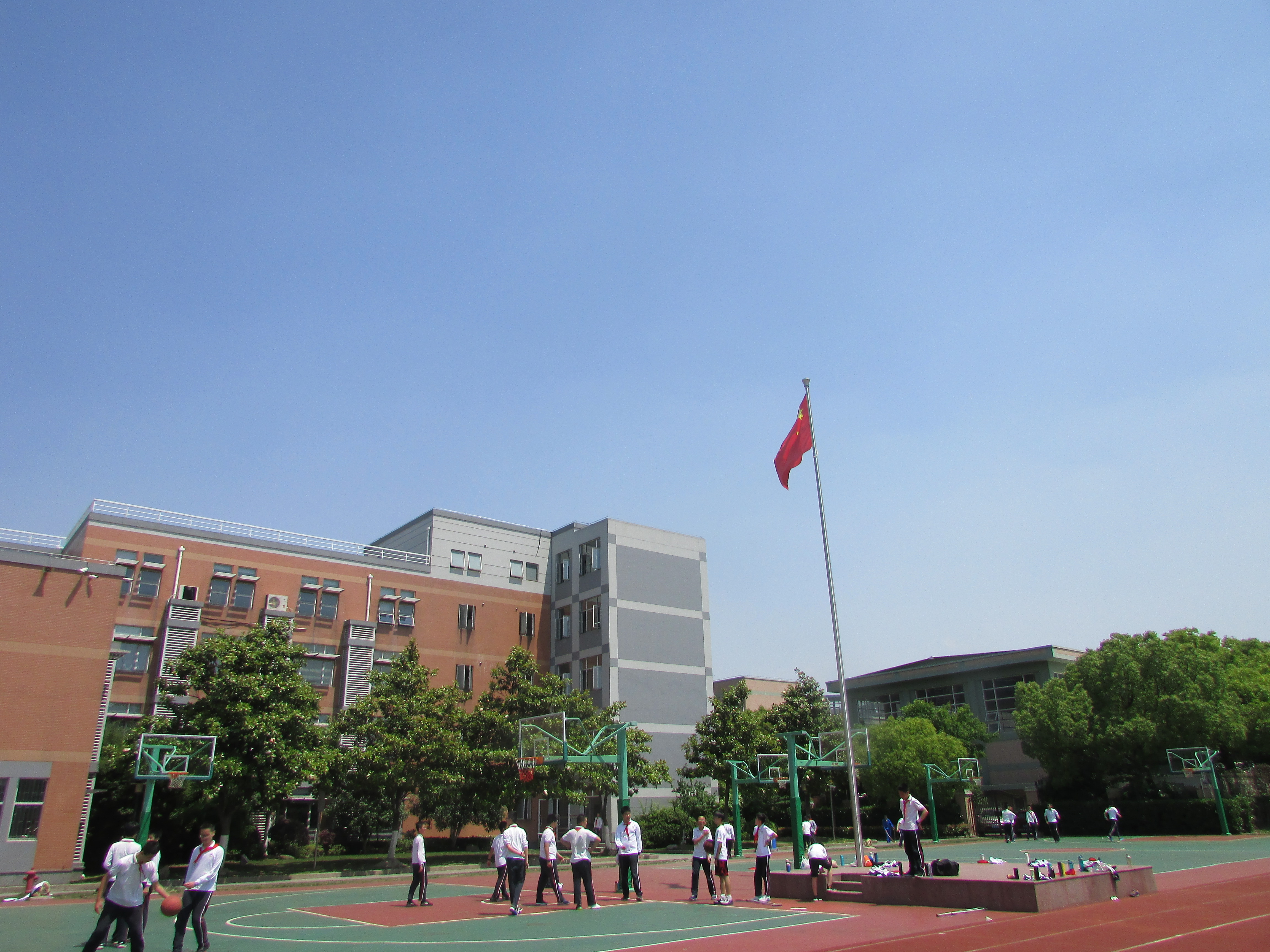 张江学校