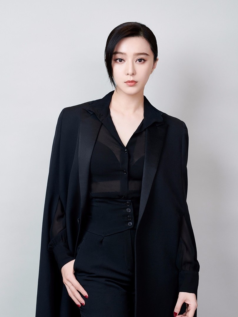  p>范冰冰,1981年9月16日出生于山东青岛,华语影视女演员,制片人,歌手