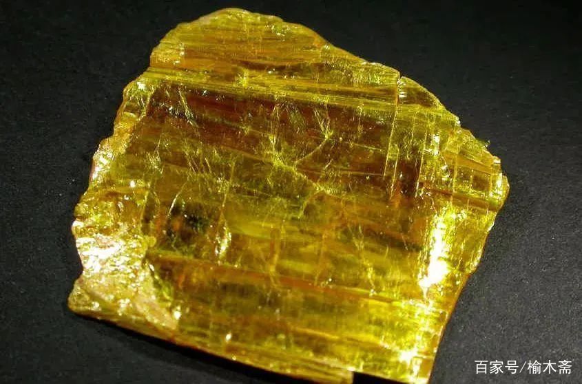 成语“信口雌黄”出自古代一位美男子，雌黄又是何物？_百科TA说