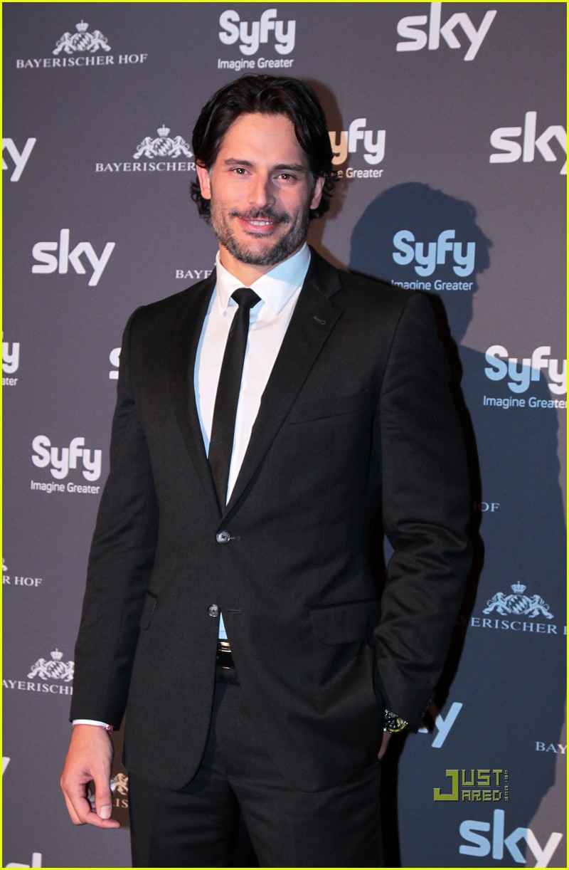  p>乔·曼根尼罗(joe manganiello),1976年12月28日出生于美国宾夕法