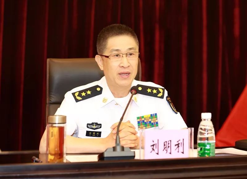 曾任中国人民解放军南海舰队政委. /p> p>现任南部战区副政委. /p>