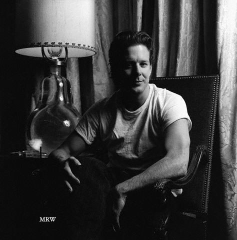  p>米基·洛克(mickey rourke),原名菲利普·洛克(phillip rourke)