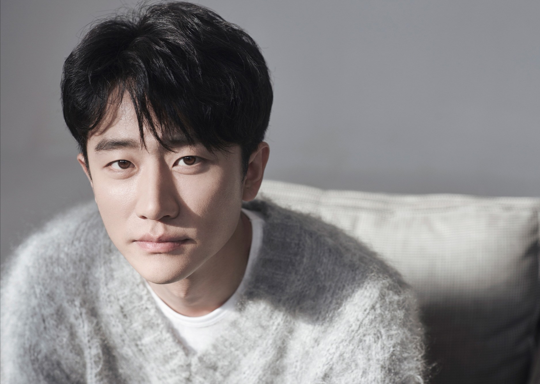  p>黄轩,1985年3月3日出生于甘肃省兰州市,中国内地影视男演员,毕业于