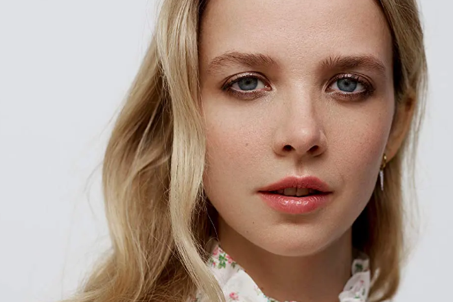  p data-id="t60fanyqqq0r">葛蕾·贝拉玛西娜,演员,代表作《埃塞克斯