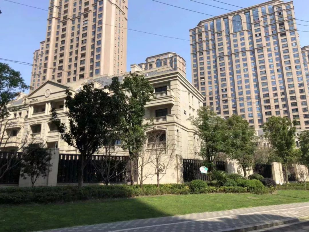 万科翡翠雅宾利