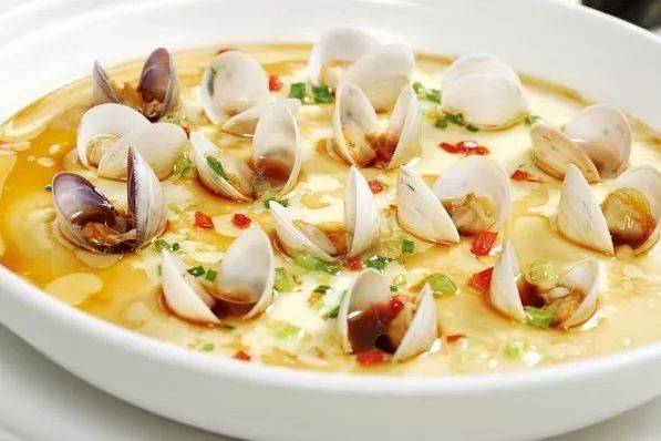  p>蛤蜊煎,以蛤蜊 为主材制作的食品. /p>