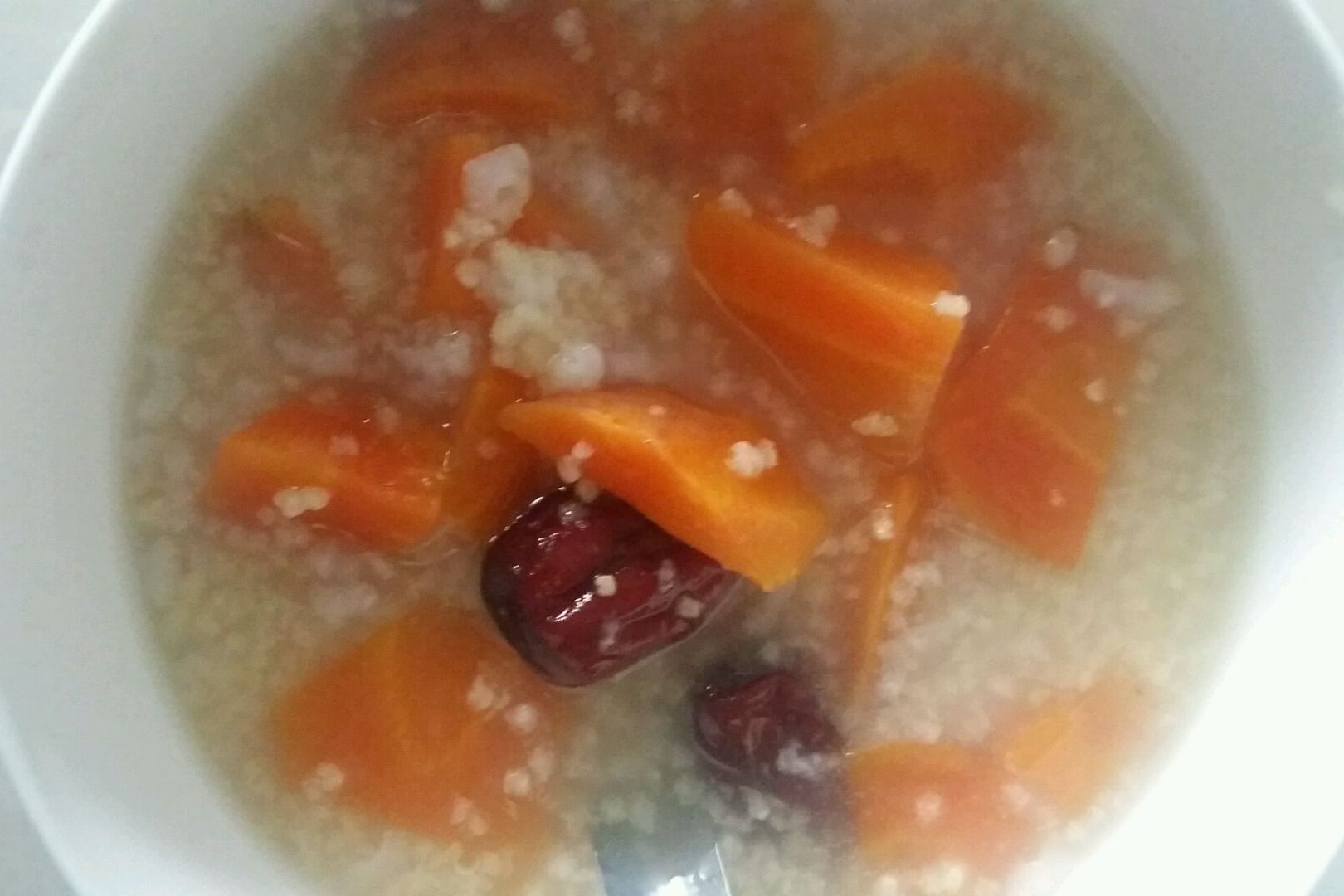 胡萝卜红枣粥