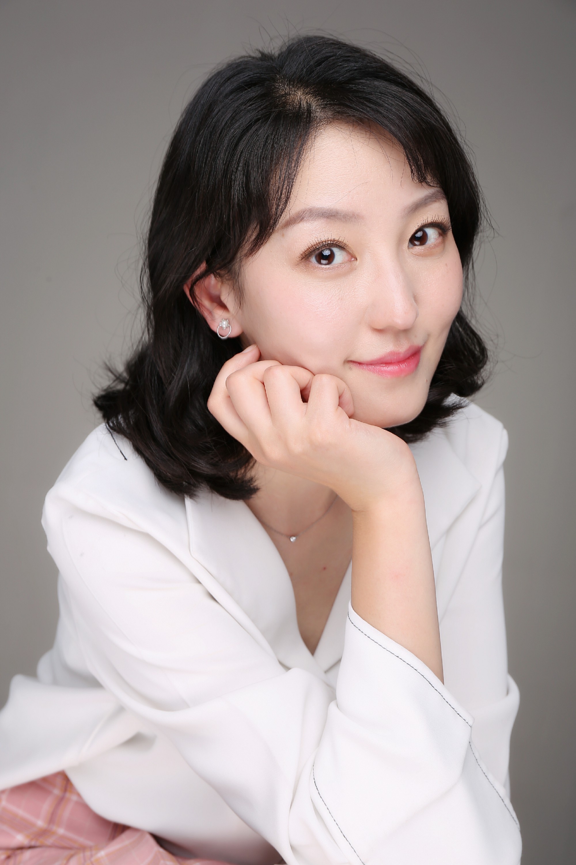  p>徐薇,导演,主持人,毕业于 a target="_blank" href="/item/北京