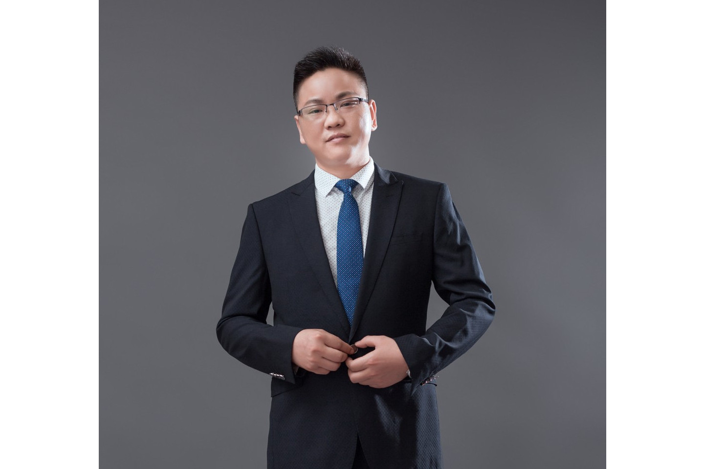 data-id="gnzv30l2hz">张克,男,东莞莞城美立方美容医院整形外科医师