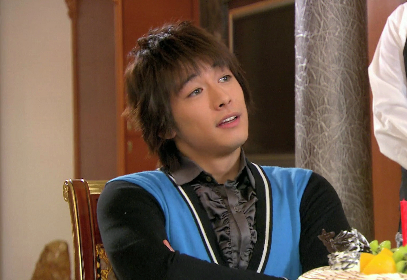 《 a target="_blank" href="/item/不良笑花/974767" data-lem