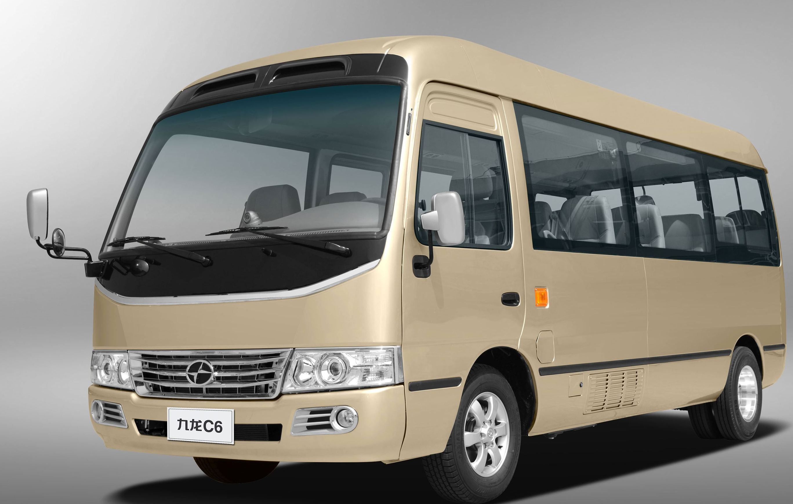  p>九龙c6是九龙汽车旗下的轻客. /p>