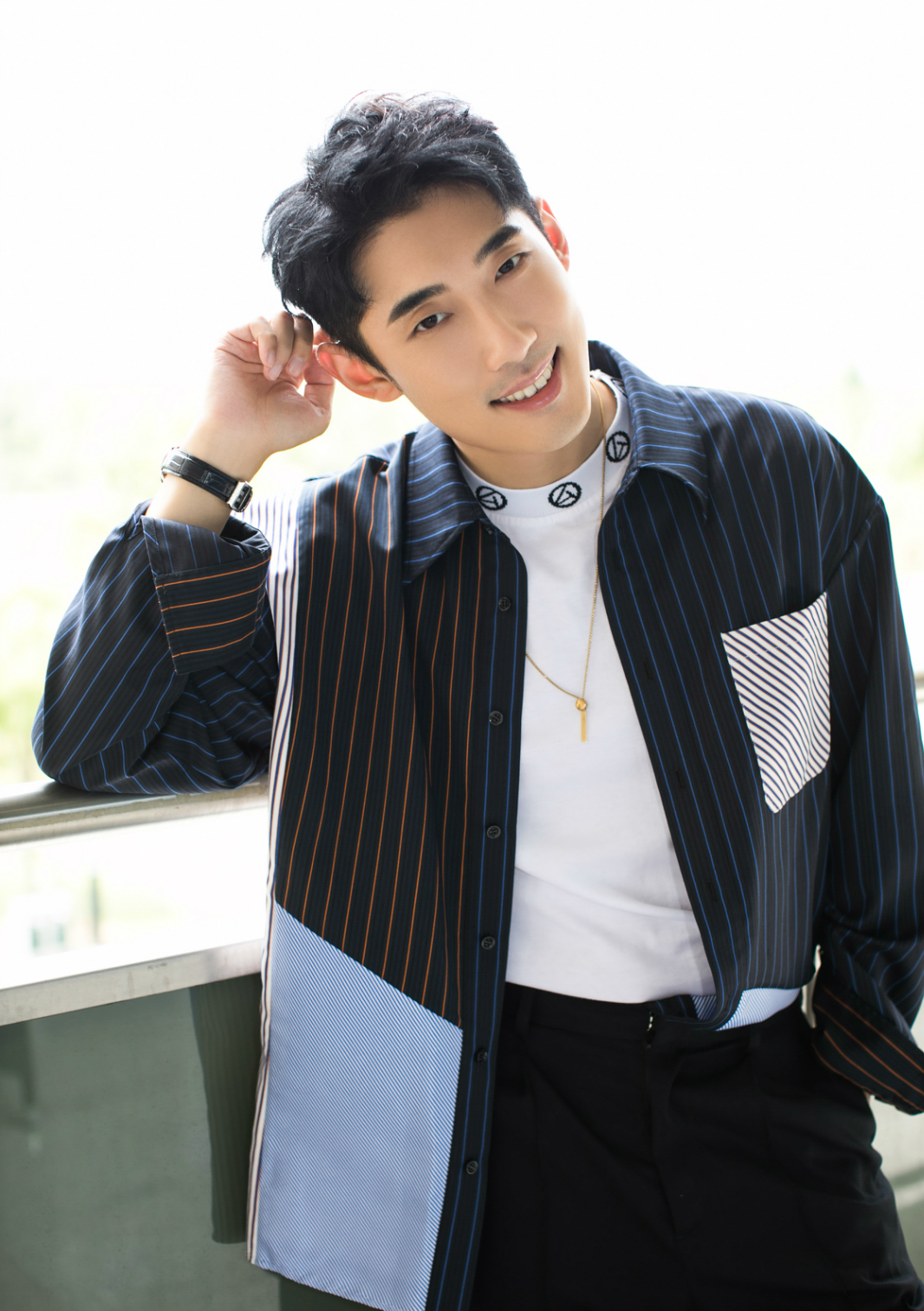  p data-id="gnx60w039n">陈牧扬 i>(原名陈