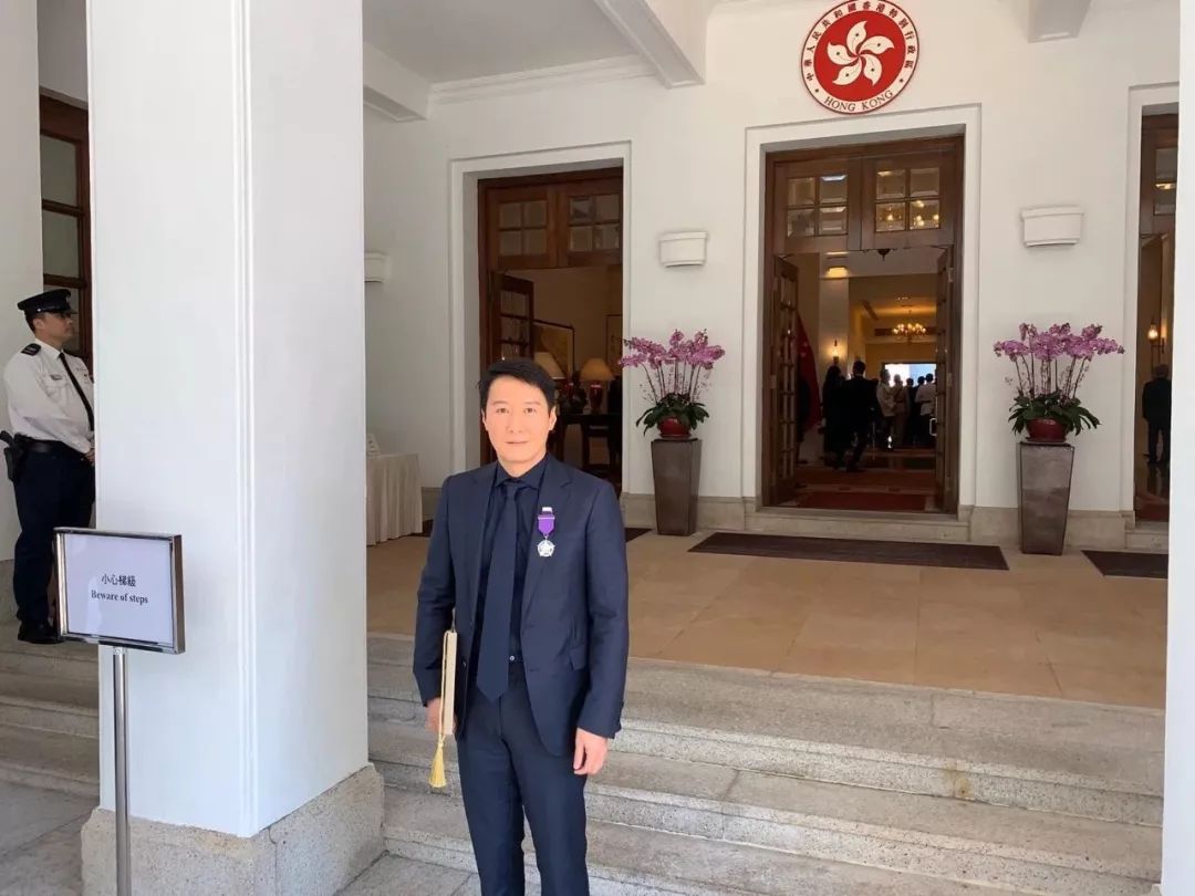 1999年，黎明“自杀案”背后_百科TA说