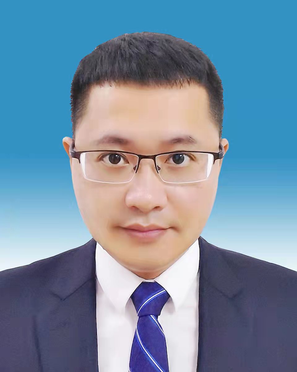 现任海南省琼中县人民政府党组成员,副县长