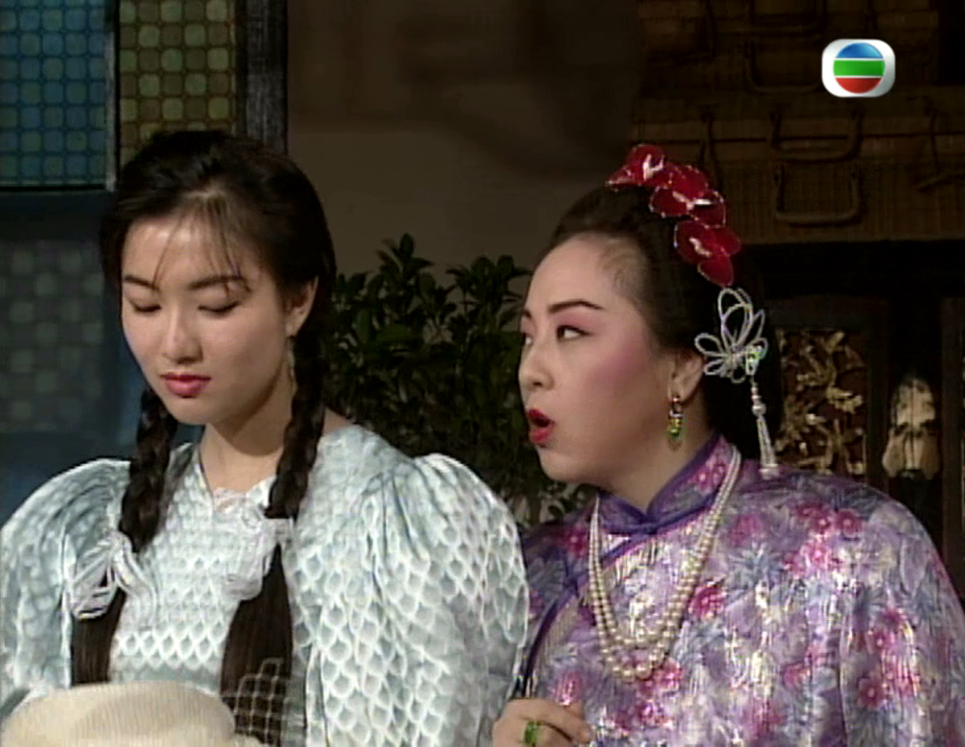 大头绿衣斗僵尸