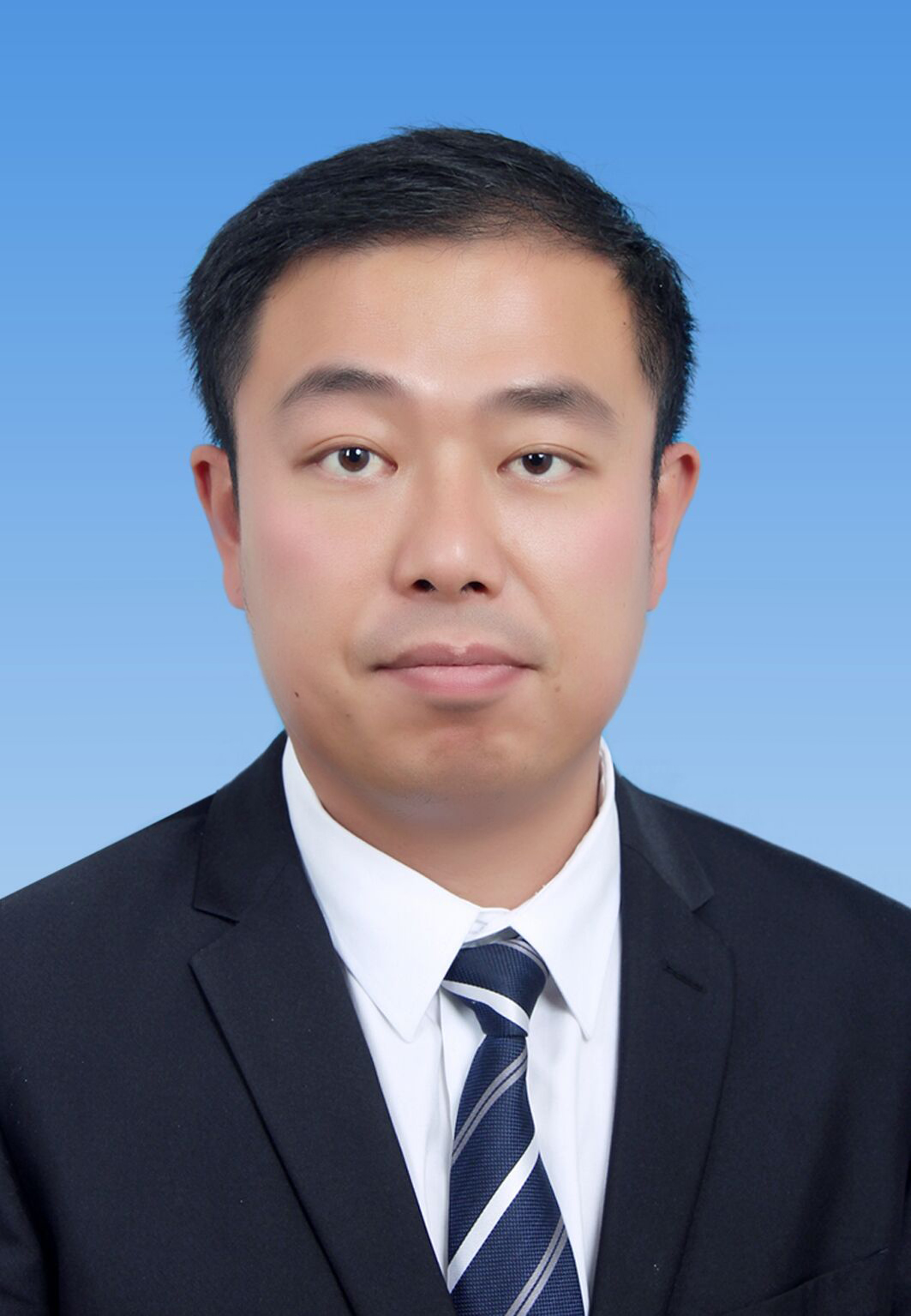  /p> p>现任云南省红河州屏边县人民政府副县长. /p>