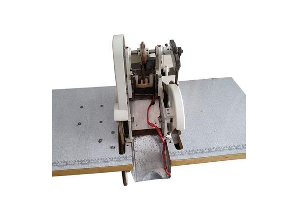 本机器适于织带,彩色带,尼龙带,编织带,纺织带,松紧带,粘扣带,安全带