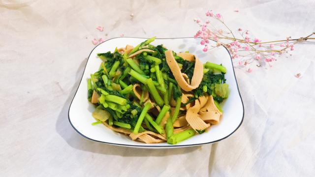 炝茼蒿干豆腐