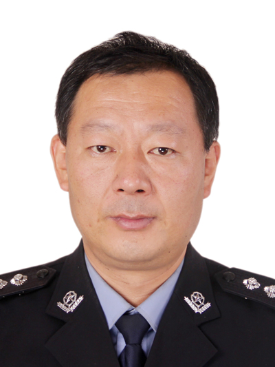 吕宁