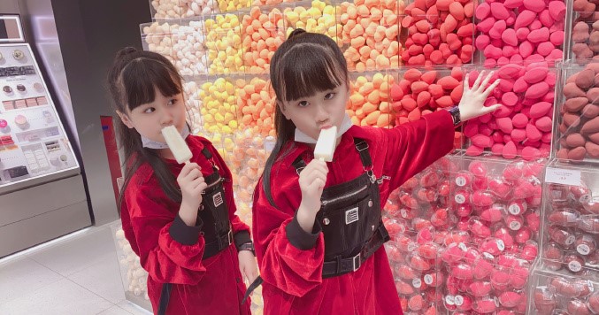  p data-id="gnbqfcyxn8">一一丫丫,女,真名:薛芷诺和薛芷言(双胞胎)