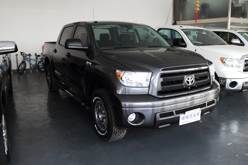  p>丰田坦途( a>丰田tundra /a>)是一款日本丰田公司生产的美版的大