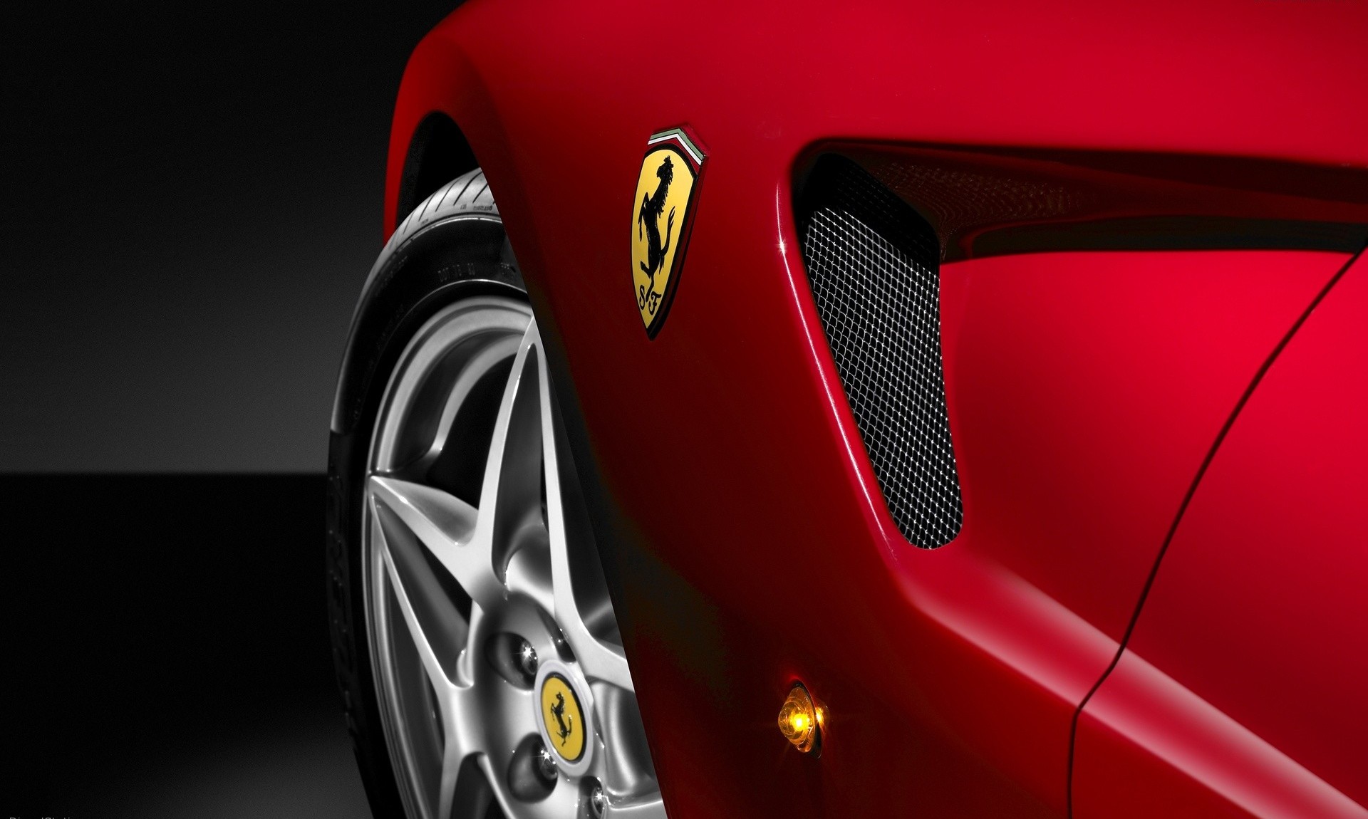  p>法拉利 599 gtb fiorano是一款双座 a href="#" data-lemmaid="