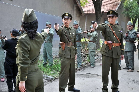 与狼共舞