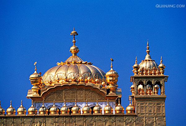 金庙">金庙 /a>位于 a target="_blank" href="/item/印度/12190""