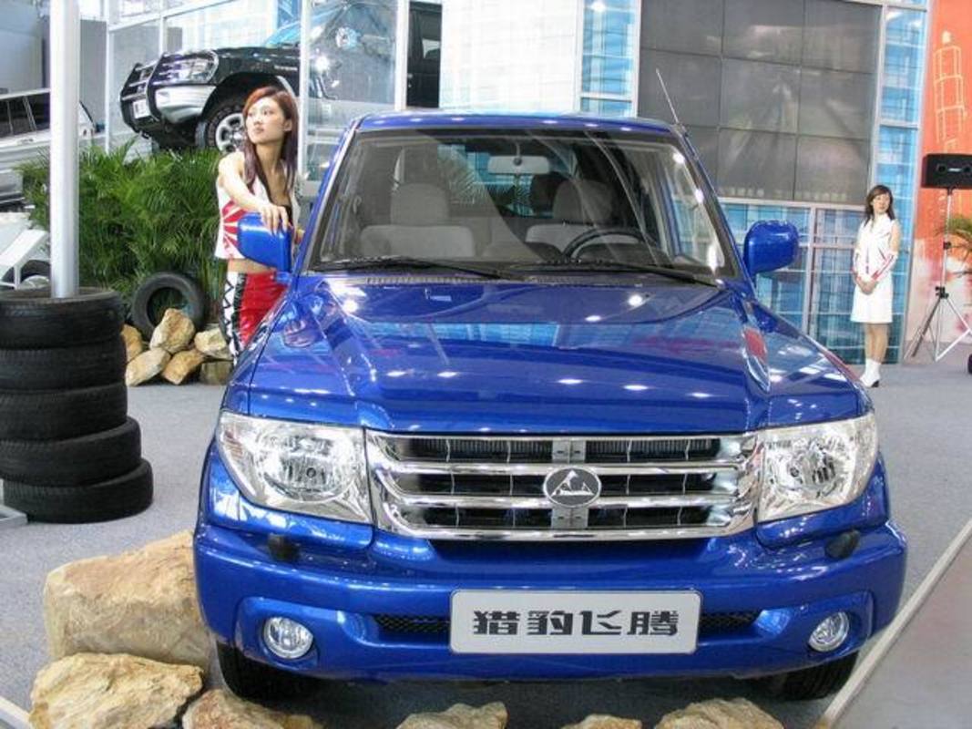  p>猎豹飞腾是国内推出的首款城市 a href="#">越野车 /a>,并在2003年