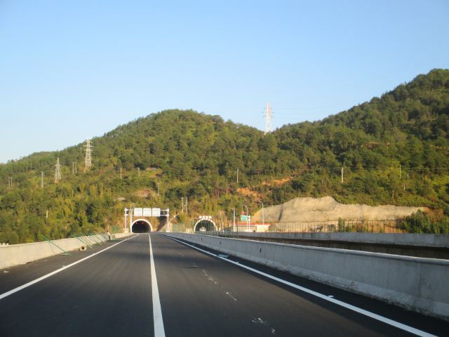 梅州—龙岩高速公路
