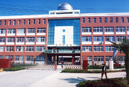  p>六安市苏埠中学坐落于国家级小城镇建设试点镇,裕安区首镇,素有"小