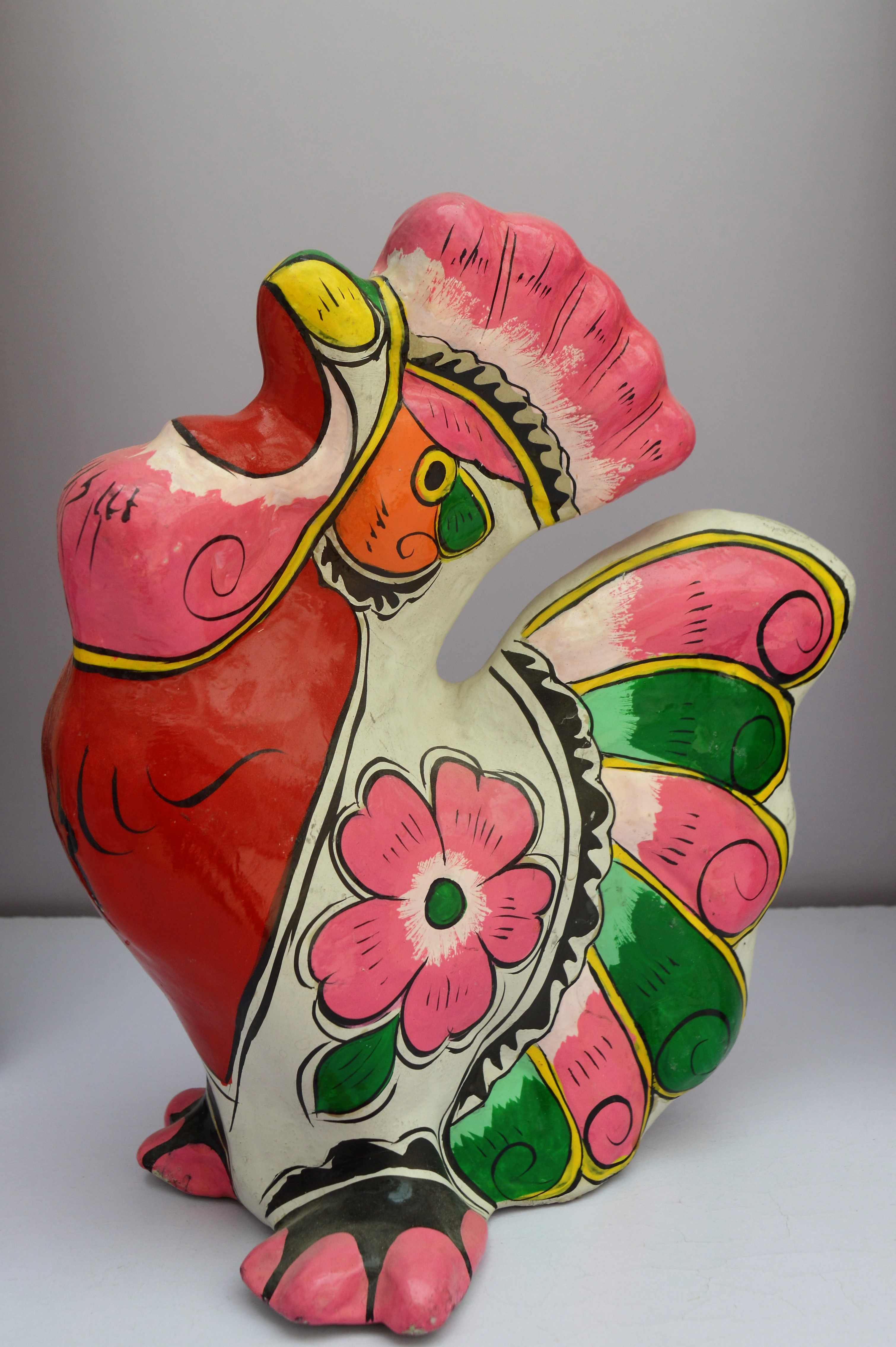  p>灵台泥塑历史悠久,源于民间陶艺流行乡村农舍,初为玩具,后赋以祈祥