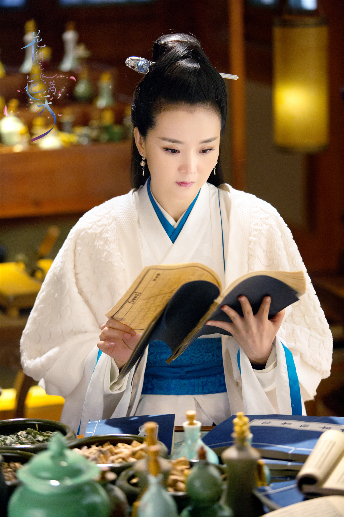 王艳(rebecca),1974年2月11日出生于山东省青岛市,中国内地影视女演员