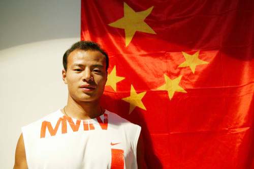 杨文军,男,1983年12月25日出生于江西省丰城市,国家队皮划艇项目运动