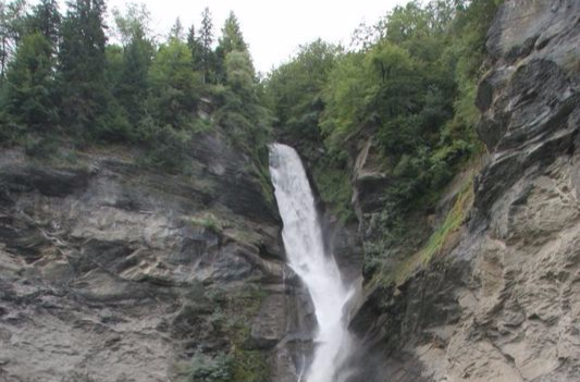  p>莱辛巴赫瀑布(reichenbach waterfall)是位置 a target="_blank"