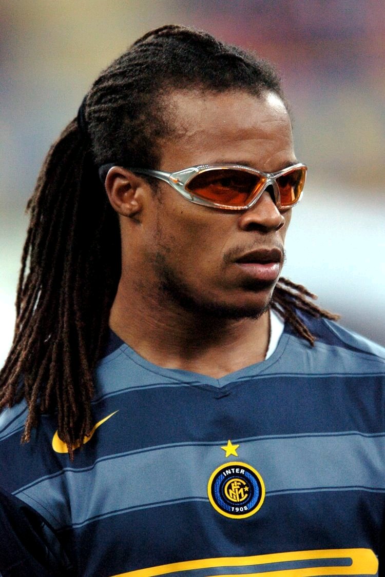  p>埃德加·戴维斯(edgar davids),全名埃德加·斯蒂文·戴维斯(edgar