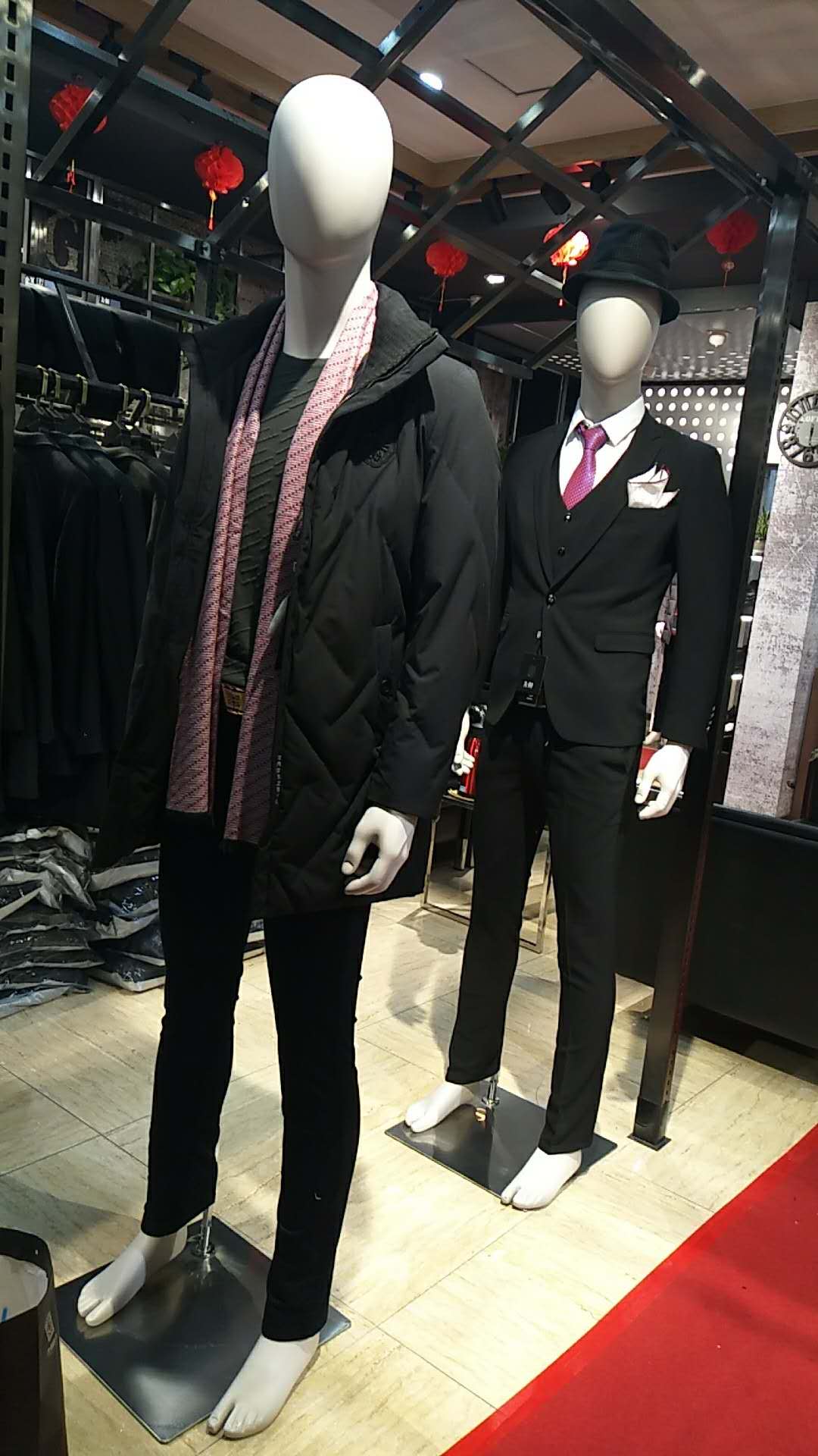  p data-id="go09txvx9q">杰利欧尔(中国)男装连锁有限公司诞生于2009