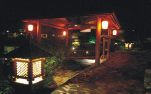  p data-id="gnwzak6mz7">英德奇洞温泉(原溶洞温泉)度假区是一座以