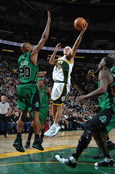  p>德隆蒂·韦斯特(delonte west),1983年7月26日出生于 a target="