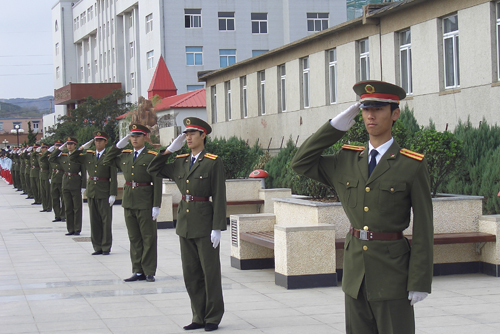target="_blank" href="/item/大连市综合高级中学/12584096" data