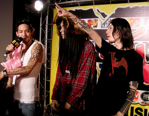  p>rize乐队成立于2000年,是日本近年来最受瞩目的乐坛力量,是以同为