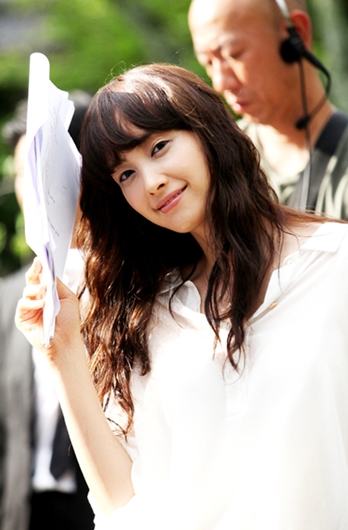  p>李奈映(         ,lee na young),1979年2月22日出生于韩国首尔.