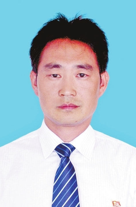 1973年9月出生,中共党员,1997年12月参加工作,红河州泸西县信访局局长