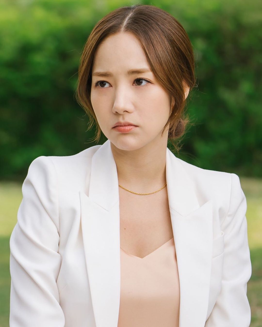 park min young) /i>,1986年3月4日出生于首尔特别市,韩国女演员