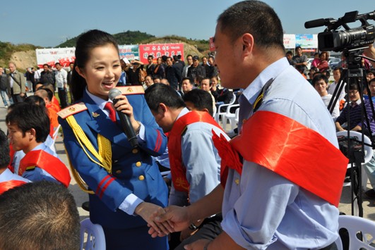  a target="_blank" href="/item/中国铁路文工团/9516311" data